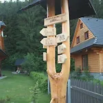 Drevenica Pri Hajenke 木屋 Zázrivá