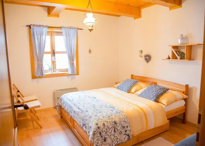 Drevenica Pri Hajenke Chalet *